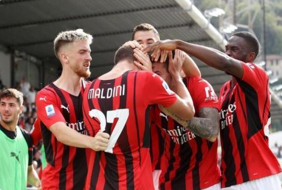 罗马队长挺身而出世界波绝杀同城死敌