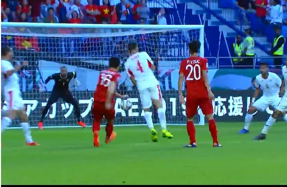 巴黎FC黑马姿态持续奔跑,平民球队演绎传奇故事